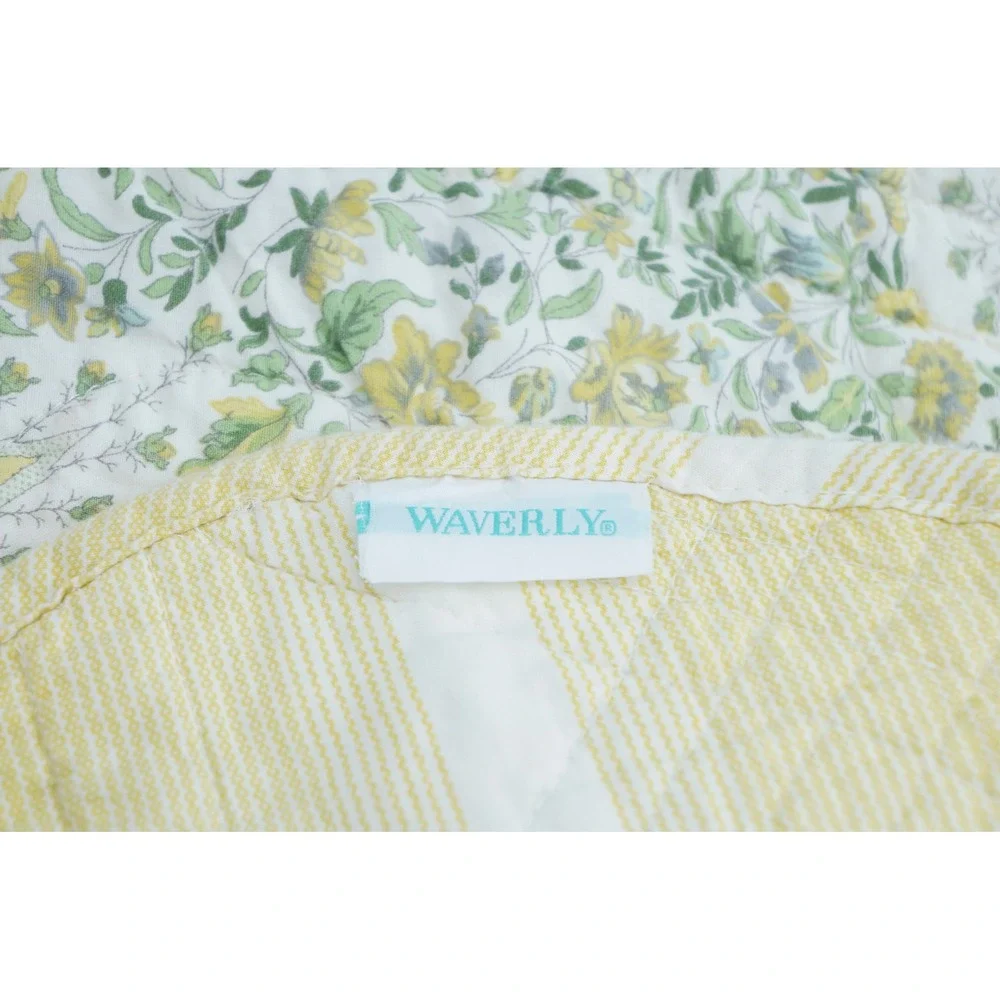 Waverly Quilt Queen Yellow Green Floral Paisley Reversible Scalloped Excellent